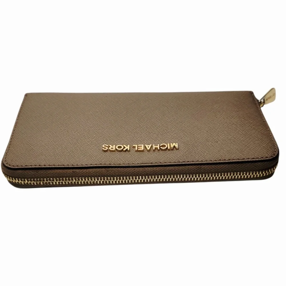 Michael Kors Jet Set Travel Continental Wallet Brown‎ Saffiano Zip